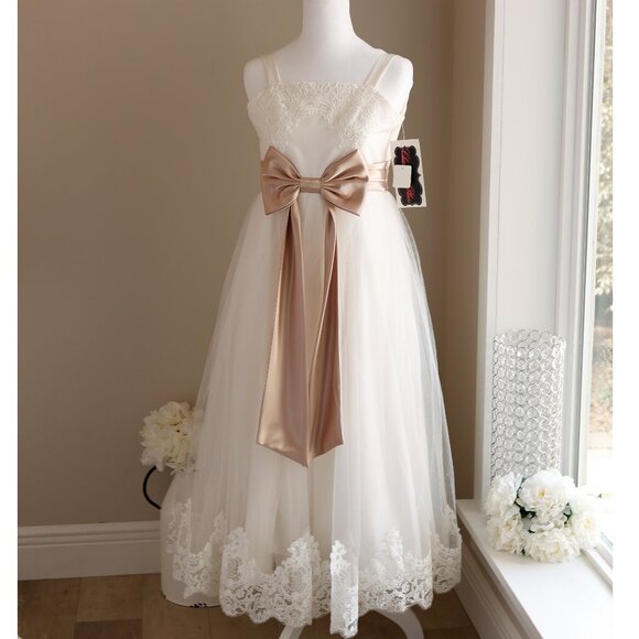 Girls Formal Ivory Tulle Embroidered Lace Champagne Bow Sash Size 14 NWT - Picture 7 of 9